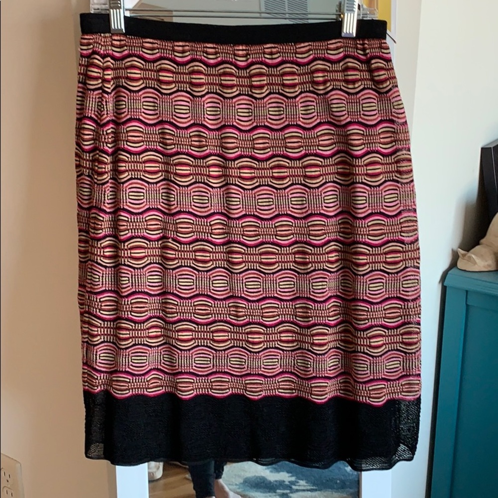 Missing skirt